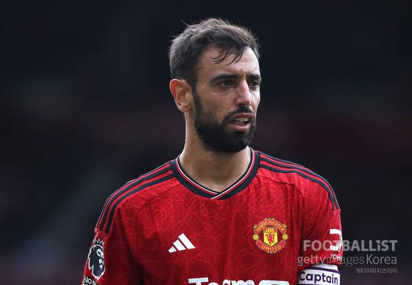 ‘무려 8골’ 난타전에도 승자는 없었다… ‘수비 숭숭’ 맨유, 홈에서 본머스와 4-4 무승부