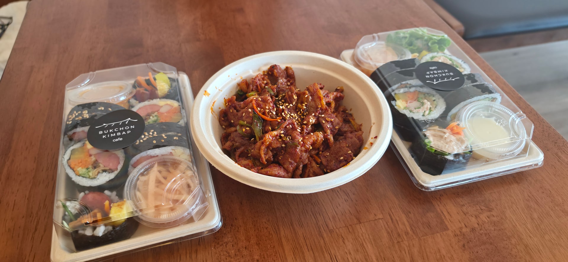 북촌에서 주문한 오리지널 김밥, 제육덮밥, 참치김밥